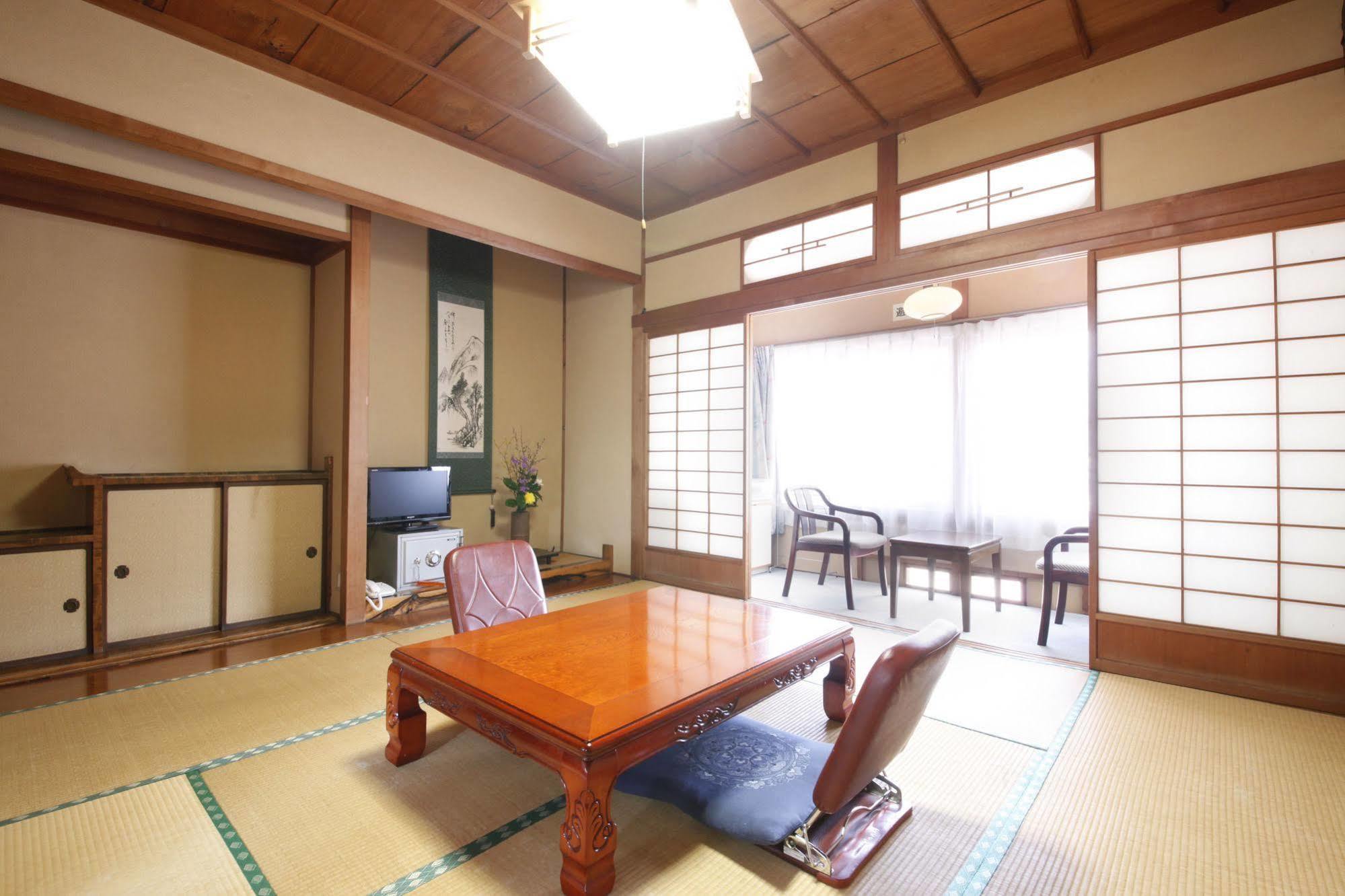 Yudanaka Seifuso Hotel Yamanouchi  Exterior photo